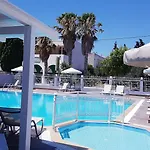 Zouboulia 2*